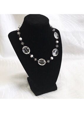 Beautiful Clear Faceted Bead Necklace